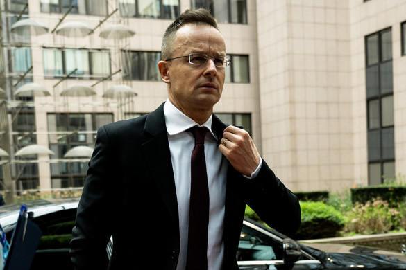 Szijjártó Péter: Üdvözöljük a windsori megállapodást!