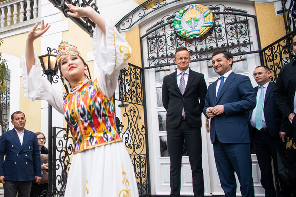 Szijjártó: Megnyílt Üzbegisztán budapesti nagykövetsége + VIDEÓ