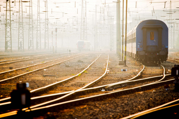 Gázolás a síneken: késnek a vonatok a Miskolc–Nyíregyháza vonalon