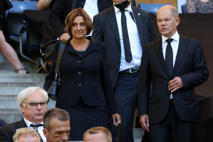 Lemondott Olaf Scholz felesége miniszteri posztjáról