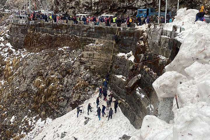 Fotó: AFP/Indian Army Hat turista meghalt, és ötven eltűnt a Himaláján