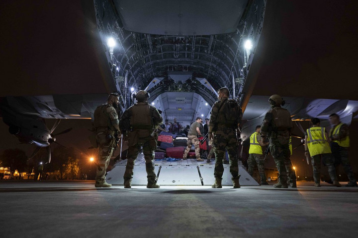 Fotó: AFP/ADJ Laure-Anne MAUCORPS ep DERRI / Etat Major des Armées Franciaország bezárta a nagykövetségét Kartúmban