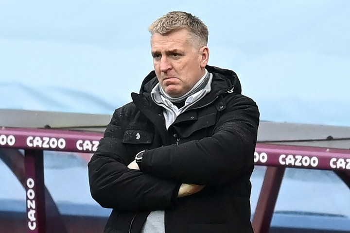 Dean Smith vette át a Leicester Cityt