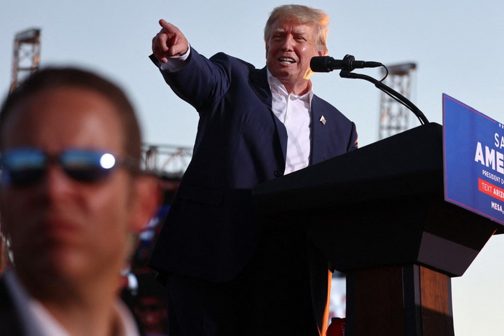 A magyarok szerint kedvezőbb lenne a világnak egy Donald Trump