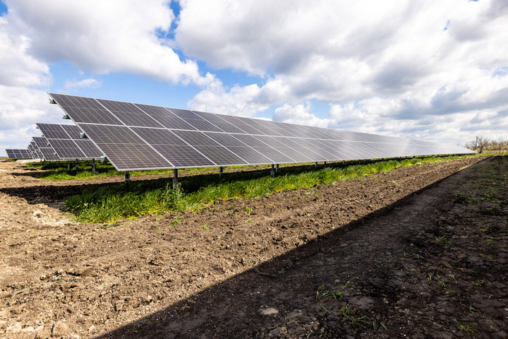 Fotovoltaikus beruházás megvalósítása Szegeden