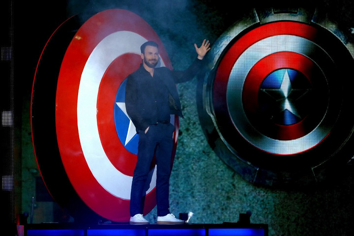 Chris Evans megszólalt az Amerika Kapitány folytatásáról