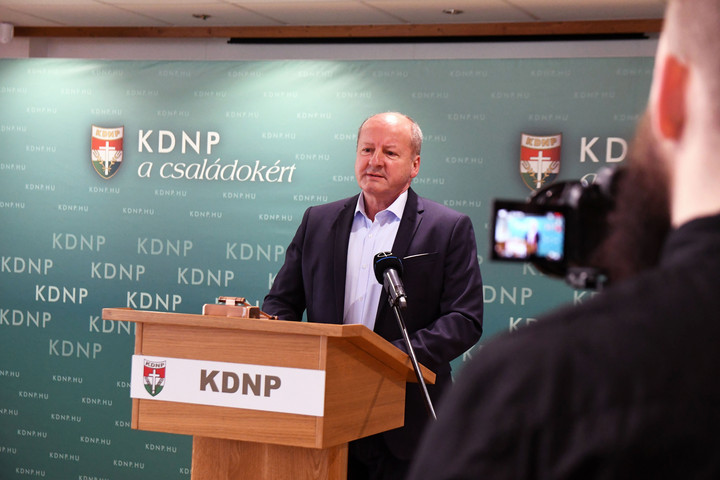 Fotó: MTI/Mészáros János A KDNP vezetősége felkérte Hölvényi György európai uniós parlamenti képviselőt