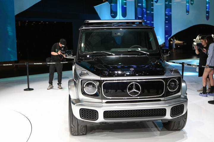 A Mercedes-Benz közölte, hogy a szankciók feloldása után visszatérne Oroszországba