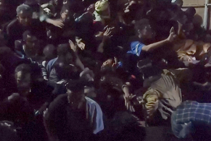 Fotó: AFP/AFPTV/AL-MASIRAH TV Sokan meghaltak egy jemeni jótékonysági rendezvényen