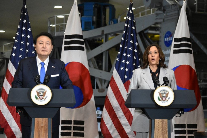 Amerikai atom-tengeralattjáró látogat Dél-Koreába