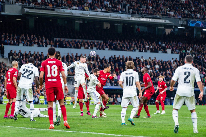 Kilencszáz Liverpool-drukker perli az UEFA-t a tavalyi döntő miatt