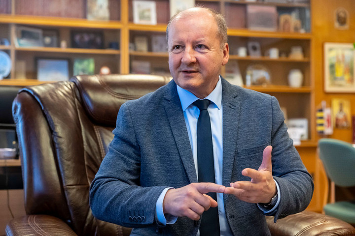 Fotó: Facebook/Simicskó István Simicskó István: a kadétképzés a nemzeti közösségépítést szolgálja