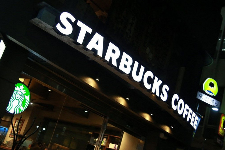 Fotó: The Yomiuri Shimbun via AFP/Norikazu Tateishi Baristák százai sztrájkolnak
