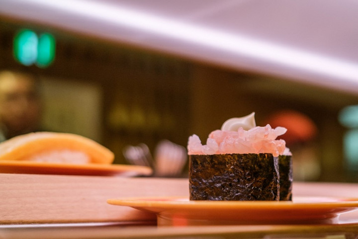 Újabb két embert tartóztattak le szusiterrorizmus miatt Japánban