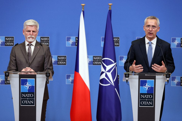 Stoltenberg: Ukrajna támogatása morális kérdés