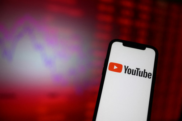 Hasznos funkcióval bővül a YouTube