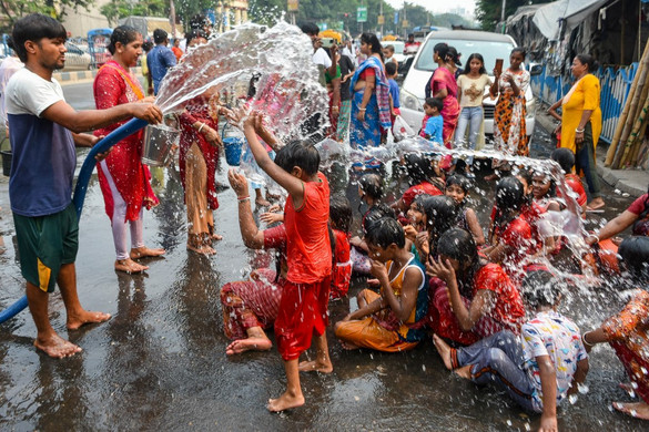 Bezártak az iskolák a hőség miatt Indiában