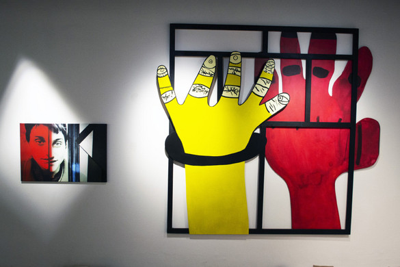 Fohászkodó és bajmegállító kezek a Műcsarnok Art Box tárlatán