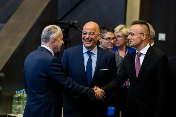 Szijjártó Péter: Az ukrán tárcavezető meghívása a NATO külügyminiszteri tanácsülésére sérti az egységet