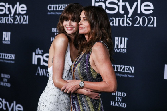 Cindy Crawford 21 éves lánya, Kaia szerelmével Austin Butlerrel pózolt
