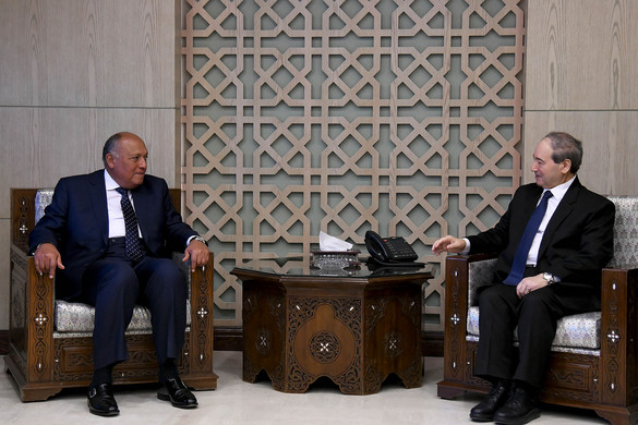 Szíriai külügyminiszter több mint egy évtizede most járt először hivatalosan Egyiptomban