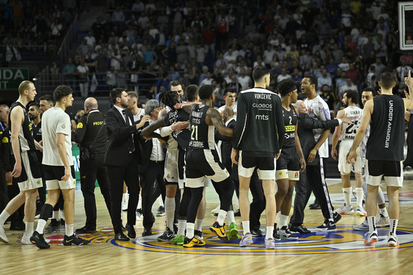 Négy játékost tiltottak el a madridi tömegverekedés miatt