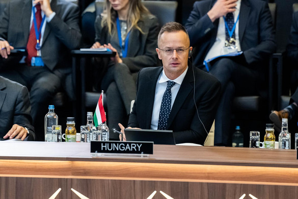 Szijjártó Péter: Magyarország határidő előtt teljesíti a védelmi költségek emelését célzó NATO-vállalást + VIDEÓK
