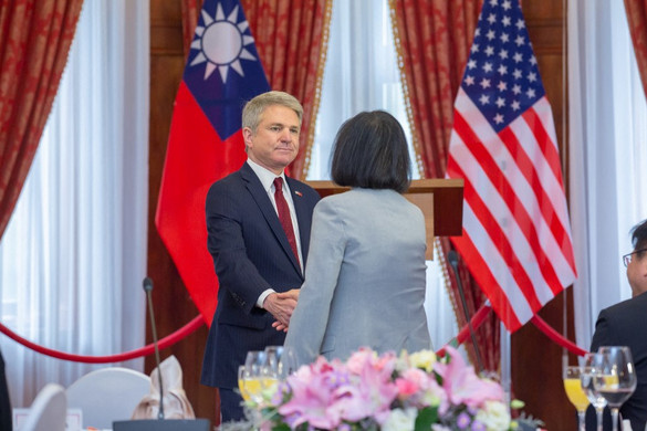Újabb amerikai politikus került fel Kína szankciós listájára