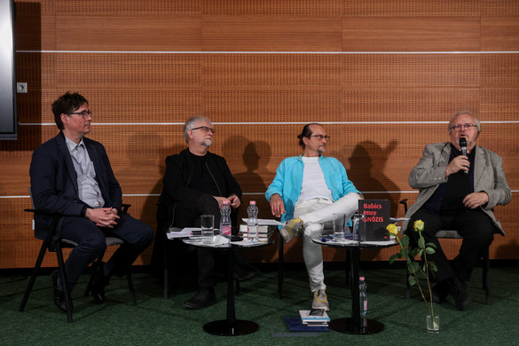 Telt házas esttel búcsúzott a nyomtatott Napút