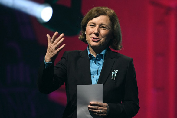 Vera Jourová: Az EU mindent megtesz, hogy felelősségre vonja azokat, akik jogellenesen deportálnak gyermeket Ukrajnából