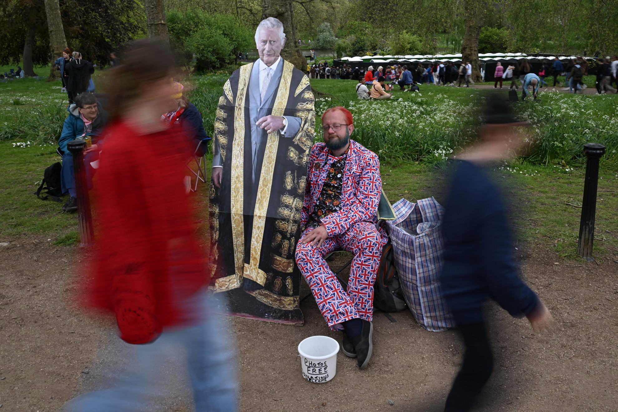 Fotó: AFP/Loic Venance Bartly Graham, a király rajongója a Buckingham-palota közelében