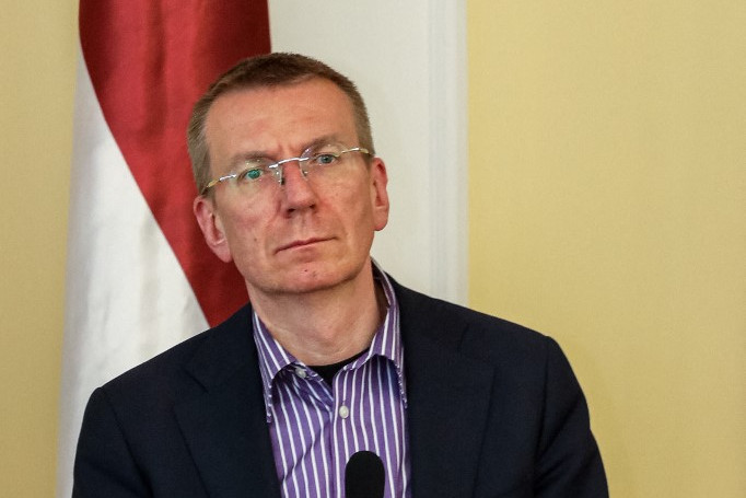 Fotó: OLEKSANDR GIMANOV / AFP Lett elnök: A Nyugatnak a végső győzelemig támogatnia kell Ukrajnát