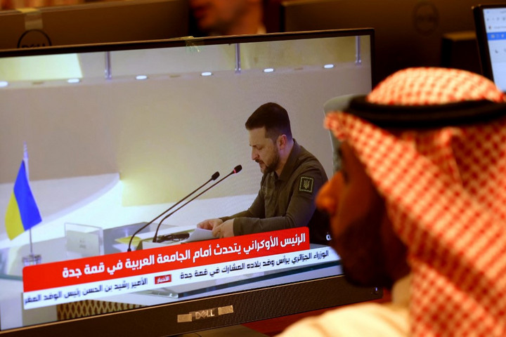Szaúd-Arábia és több más arab állam nem hajlandó oldalt választani
