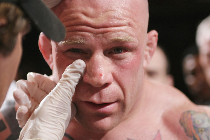 Jeff Monson MMA-harcos az USA moszkvai nagykövetségén lemond amerikai állampolgárságáról