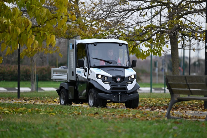 Fotó: EIT Urban Mobility via AFP/Andrea Pattaro Tesztelik a hidrogénmeghajtású kukásautót
