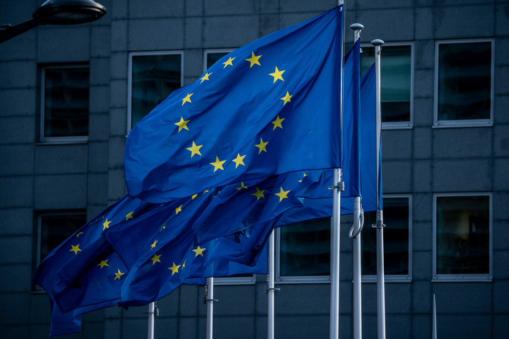 Politico: Még hosszú hónapokig tarthat az alkudozás a magyar uniós pénzekről