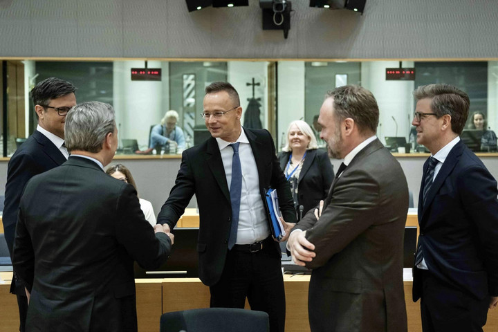Fotó: Facebook/Szijjártó Péter Szijjártó Péter: Politikai okokból, jogi alap nélkül tartják vissza a Magyarországnak járó EU-forrásokat + VIDEÓ