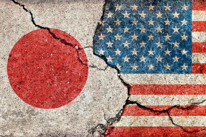 Békemenetet tartottak japánban, az amerikai bázisok eltávolítását követelték