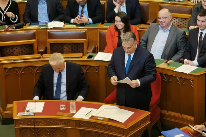 „Arra bujtogatják az embereket, hogy ne tartsák be a törvényeket”