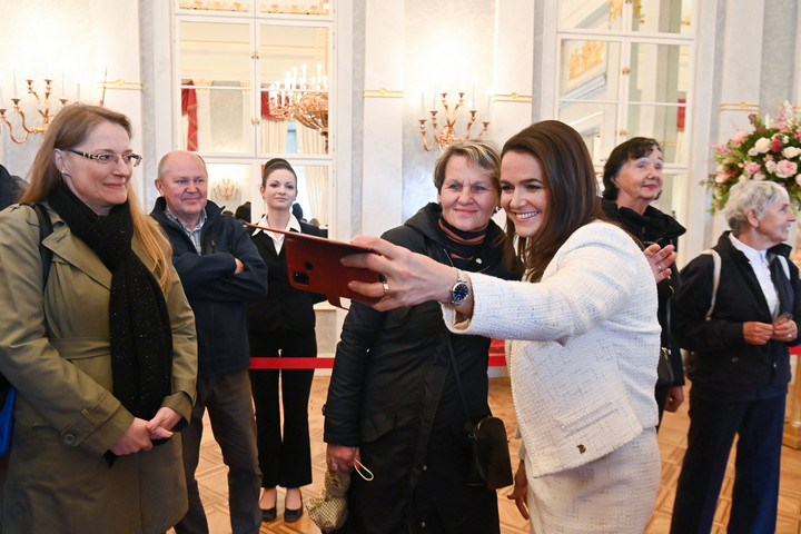 Fotó: MTI/Bruzák Noémi Vasárnap is megnyitotta kapuit a Sándor-palota
