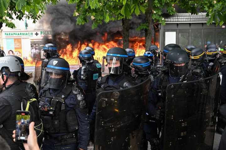 Fotó: ALAIN JOCARD / AFP Tízezrek tüntetnek a francia nagyvárosokban a nyugdíjreform ellen