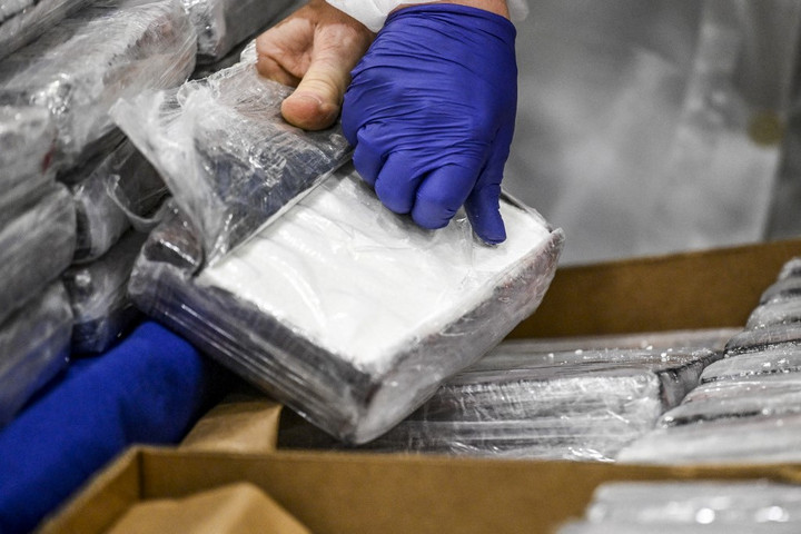 Több mint öt tonna kokaint foglalt le az olasz pénzügyőrség Szicílián