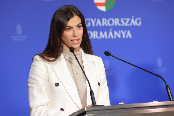 Fotó: MH/Purger Tamás Szentkirályi Alexandra: December végéig meghosszabbítja a kormány a kötelező akciózást