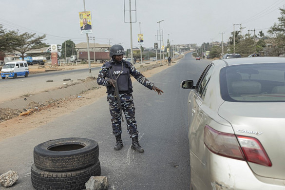 Fegyveresek támadtak egy amerikai követségi konvojra Nigériában