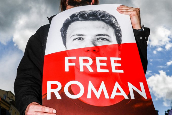Kegyelmet kapott a nyolcévi börtönre ítélt fehérorosz blogger