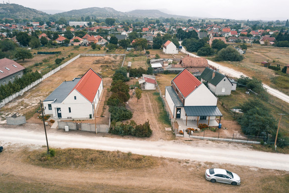 Fogyatékossággal élő embereknek épülnek lakóházak Esztergomban