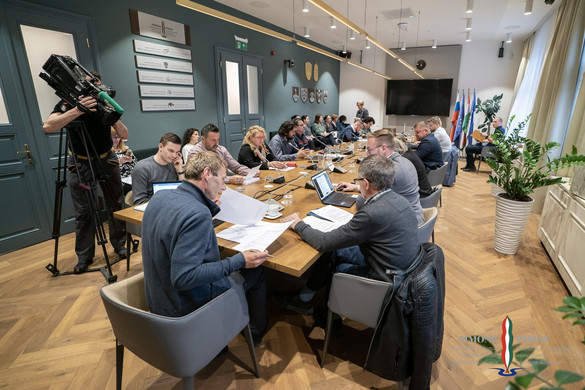 Több millió euróval terveznek a szlovéniai magyarok