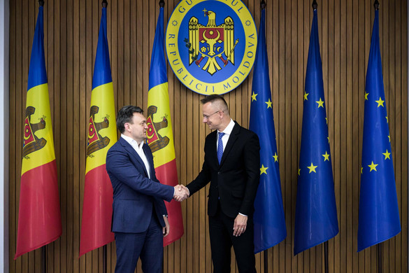 Szijjártó: Magyarország minden támogatást megad Moldova EU-integrációs törekvéseihez + Videó