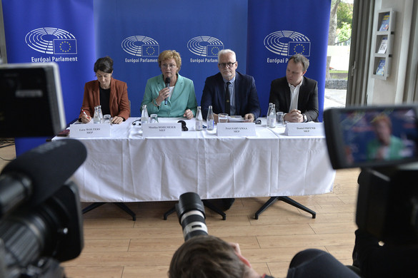 Az EP delegációja felszólította a kormányt, hogy hajtsa végre a pénzek felszabadításához szükséges feltételeket