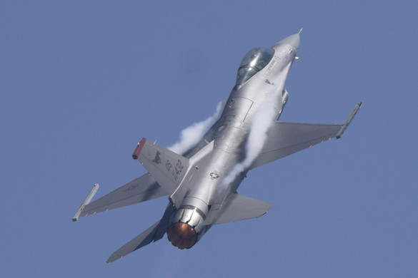 Kijev: Köszönjük a rakétákat, de F–16-osokra van szükségünk!